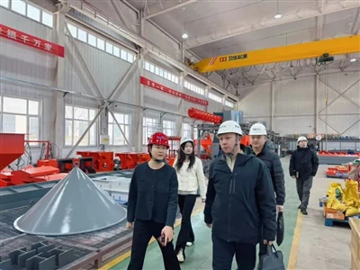 Echipa provincială de cercetare efectuează-vizită aprofundată la tehnologia H...